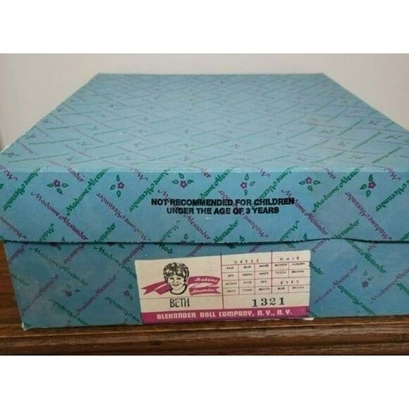 Madame Alexander 11in Amy Doll - Picture 7 of 8